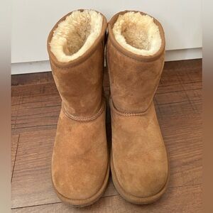 UGG Classic II Short